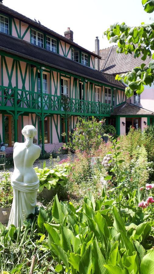 Le Jardin Des Merveilles Saint-Pierre-d'Autils Екстериор снимка