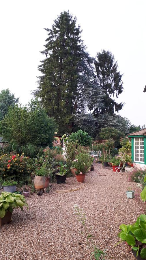 Le Jardin Des Merveilles Saint-Pierre-d'Autils Екстериор снимка